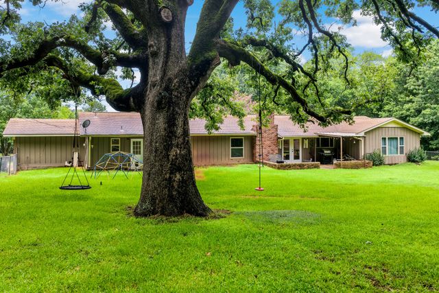 3054 Old Paris Road, Mt Pleasant, TX 75455