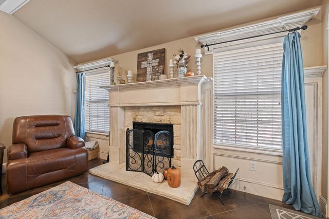 2916 Shoreline Drive, Burleson, TX 76028