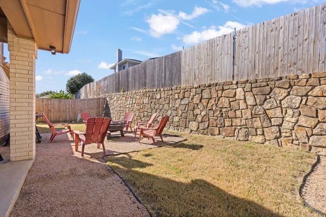 2916 Shoreline Drive, Burleson, TX 76028