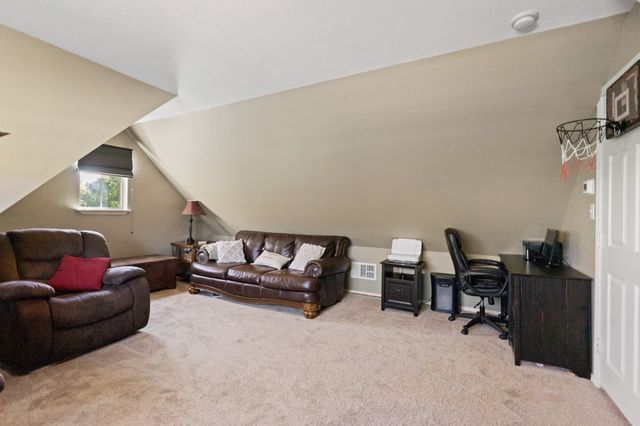 2916 Shoreline Drive, Burleson, TX 76028