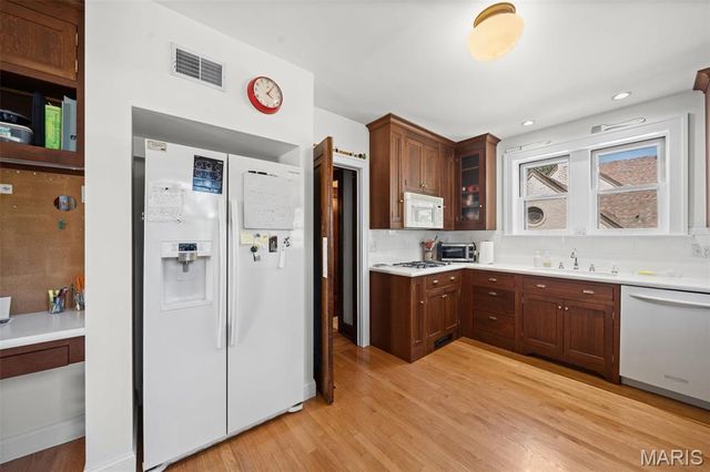 7430 Byron Place, Clayton, MO 63105