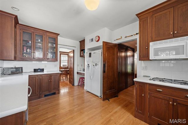 7430 Byron Place, Clayton, MO 63105