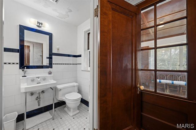 7430 Byron Place, Clayton, MO 63105