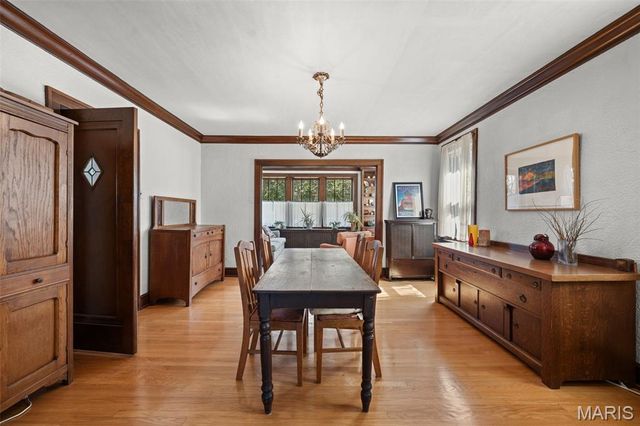 7430 Byron Place, Clayton, MO 63105