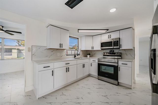 3613 BEDFORD STREET, New Port Richey, FL 34652