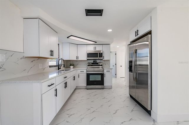 3613 BEDFORD STREET, New Port Richey, FL 34652