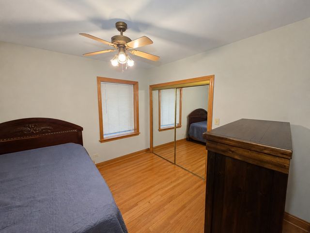 5433 W MELROSE Street, Chicago, IL 60641