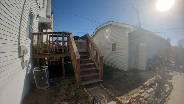 5433 W MELROSE Street, Chicago, IL 60641