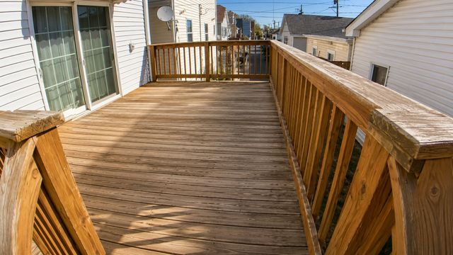 5433 W MELROSE Street, Chicago, IL 60641