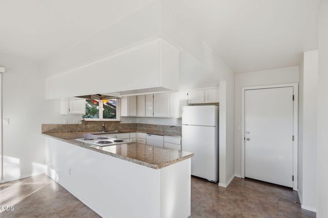 1802 NE Beacon Drive, Grants Pass, OR 97526