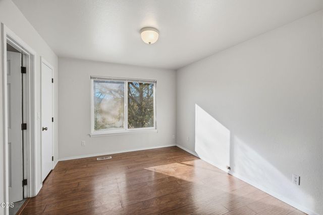 1802 NE Beacon Drive, Grants Pass, OR 97526