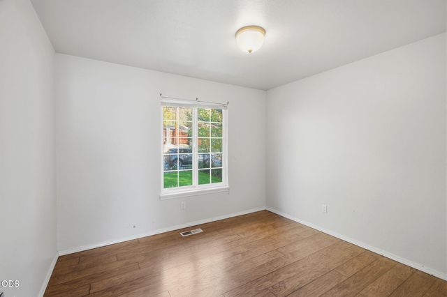 1802 NE Beacon Drive, Grants Pass, OR 97526
