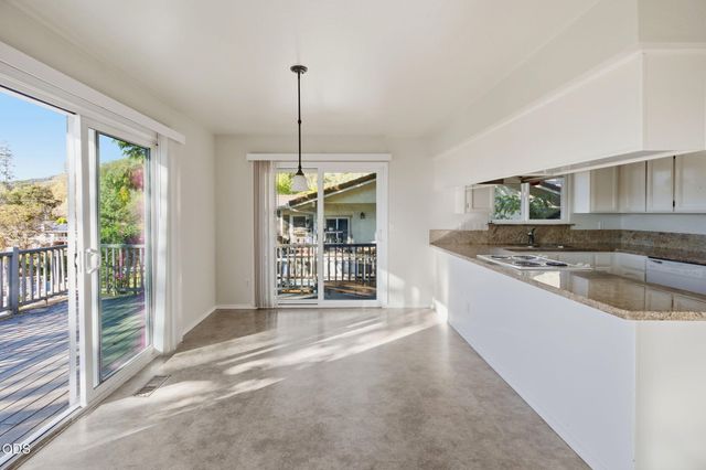 1802 NE Beacon Drive, Grants Pass, OR 97526