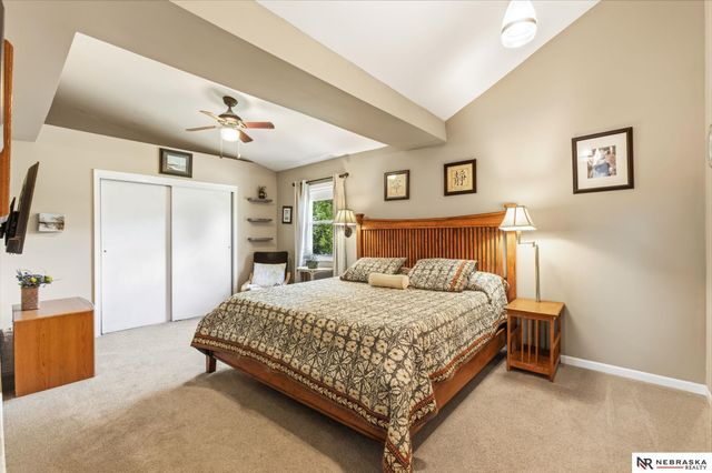 8202 Miami Street, Omaha, NE 68134