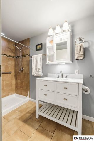 8202 Miami Street, Omaha, NE 68134