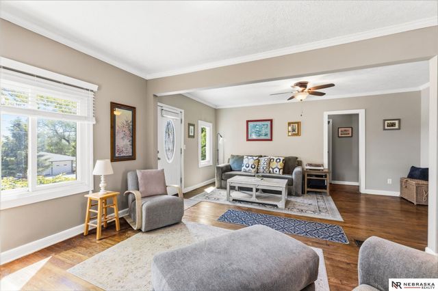 8202 Miami Street, Omaha, NE 68134