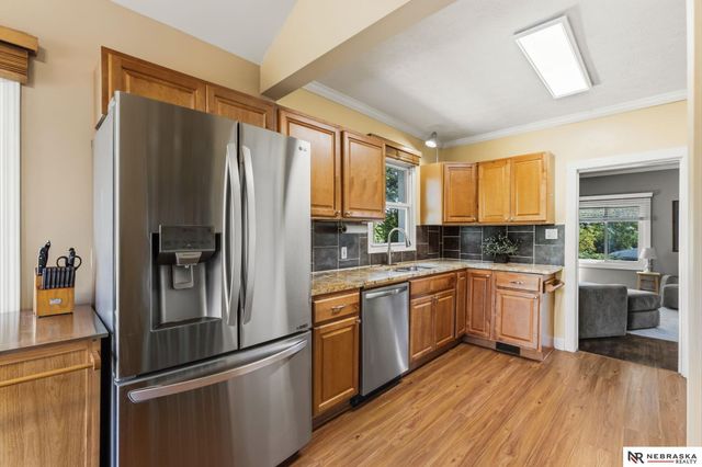 8202 Miami Street, Omaha, NE 68134