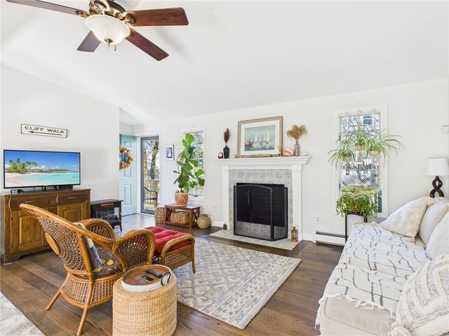 50 Steven Street, Tiverton, RI 02878