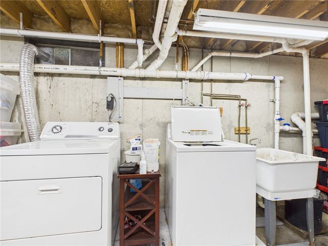 50 Steven Street, Tiverton, RI 02878