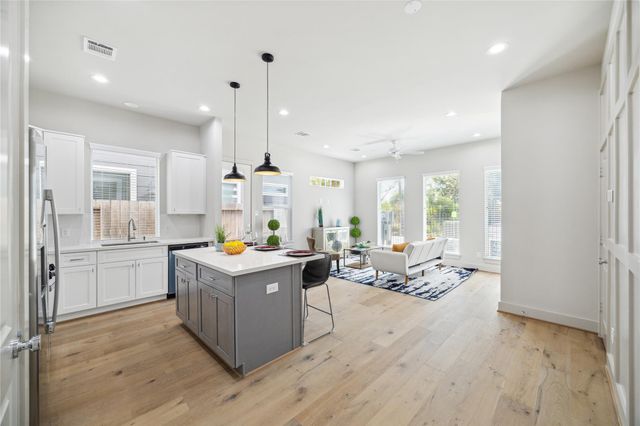 5221 Hillman Street A, Houston, TX 77023