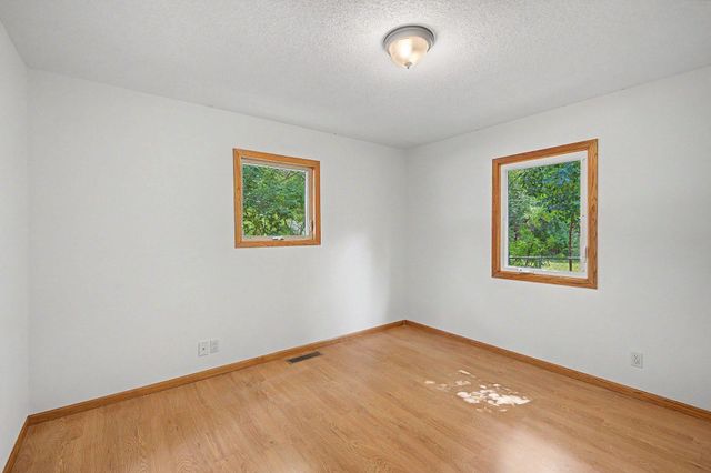 6729 52nd Avenue N, Crystal, MN 55428