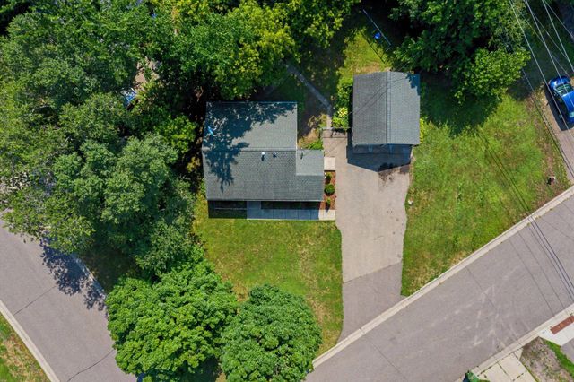 6729 52nd Avenue N, Crystal, MN 55428