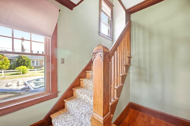 111 Greenacre Avenue, Longmeadow, MA 01106
