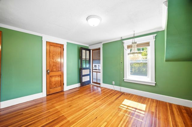111 Greenacre Avenue, Longmeadow, MA 01106