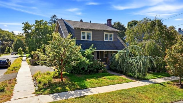 111 Greenacre Avenue, Longmeadow, MA 01106