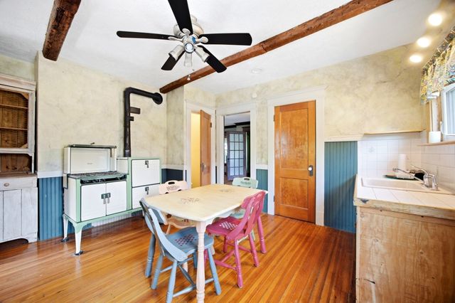 111 Greenacre Avenue, Longmeadow, MA 01106