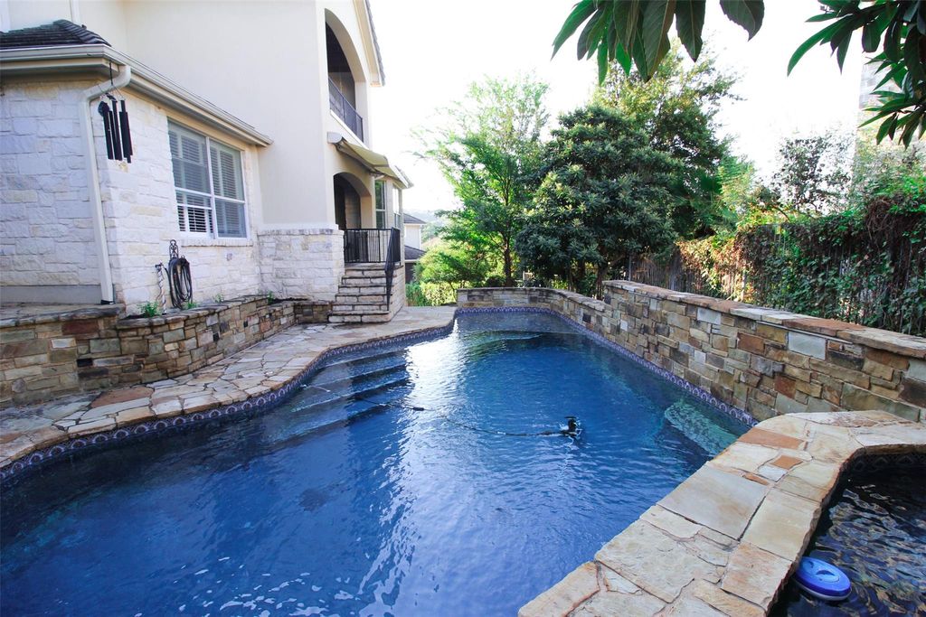 4308 Canoas DR, Austin, TX 78730