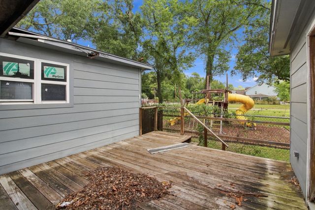 2015 Wilburforce Street, Houston, TX 77091