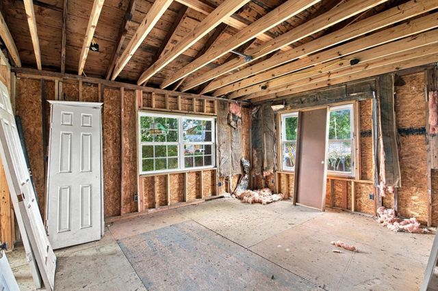 2015 Wilburforce Street, Houston, TX 77091