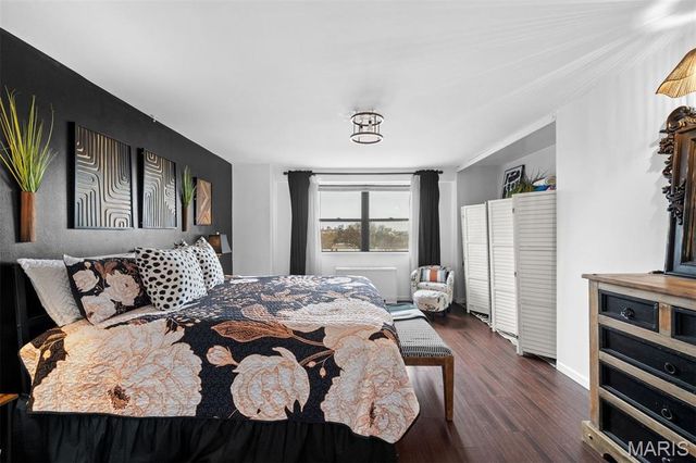 4466 W Pine Boulevard 8E, St Louis, MO 63108