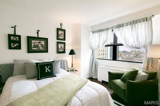 4466 W Pine Boulevard 8E, St Louis, MO 63108