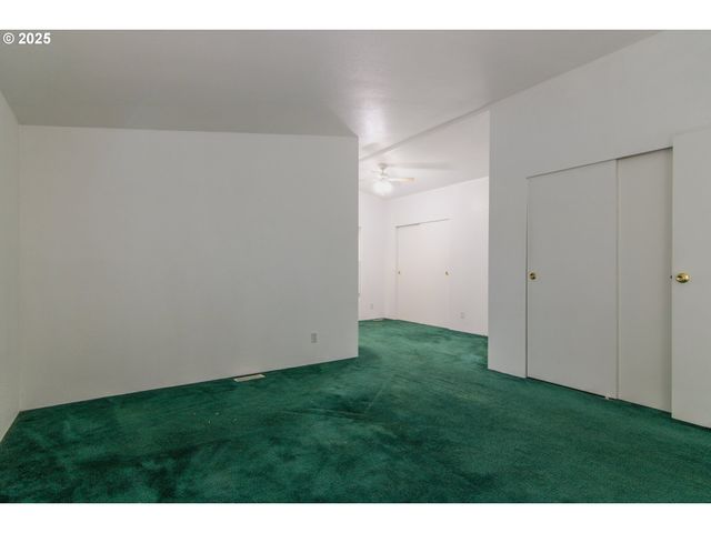 3396 LAKE VANESSA Cir Nw, Salem, OR 97304