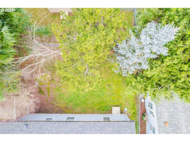 3396 LAKE VANESSA Cir Nw, Salem, OR 97304