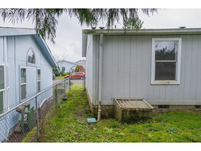 3396 LAKE VANESSA Cir Nw, Salem, OR 97304