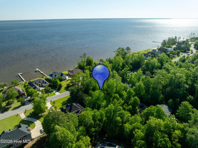 508 Neuse Harbour Boulevard, New Bern, NC 28560