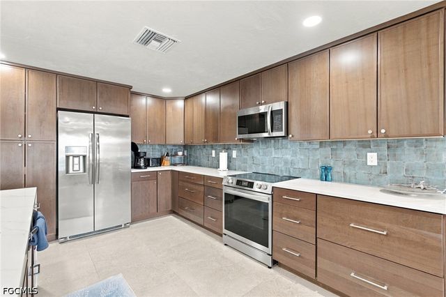 4557 Gulf AVE, North Fort Myers, FL 33903