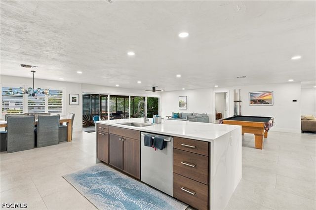 4557 Gulf AVE, North Fort Myers, FL 33903