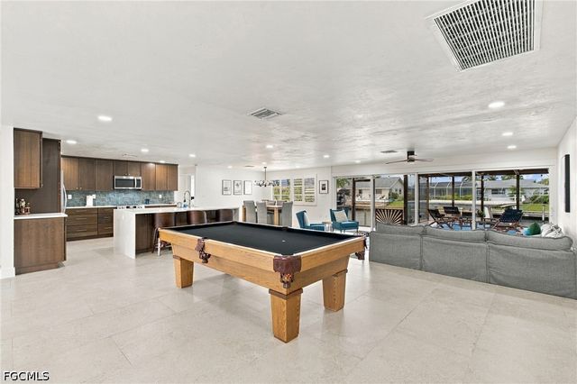 4557 Gulf AVE, North Fort Myers, FL 33903
