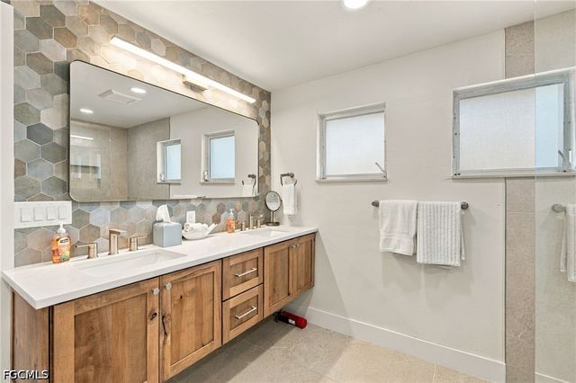 4557 Gulf AVE, North Fort Myers, FL 33903