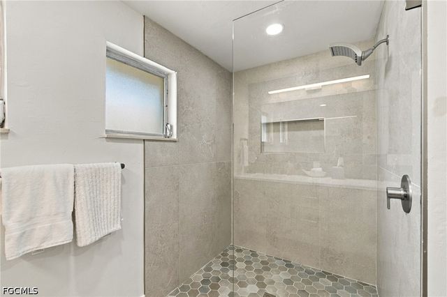 4557 Gulf AVE, North Fort Myers, FL 33903