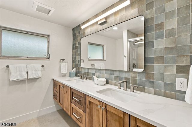 4557 Gulf AVE, North Fort Myers, FL 33903