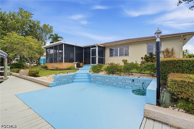 4557 Gulf AVE, North Fort Myers, FL 33903