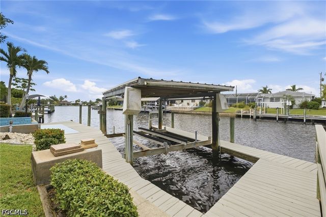 4557 Gulf AVE, North Fort Myers, FL 33903