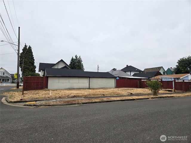3251 S 58th, Tacoma, WA 98409