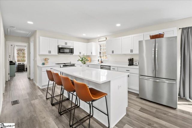 129 Holloway Boulevard, Belton, SC 29627