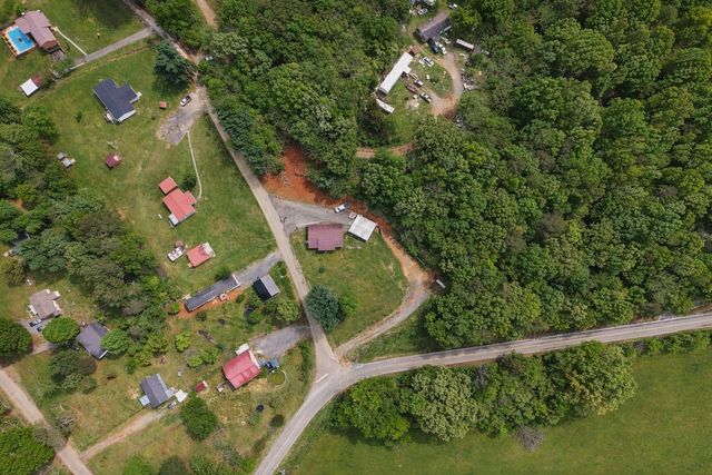182 Rogers Ln, Birchwood, TN 37308